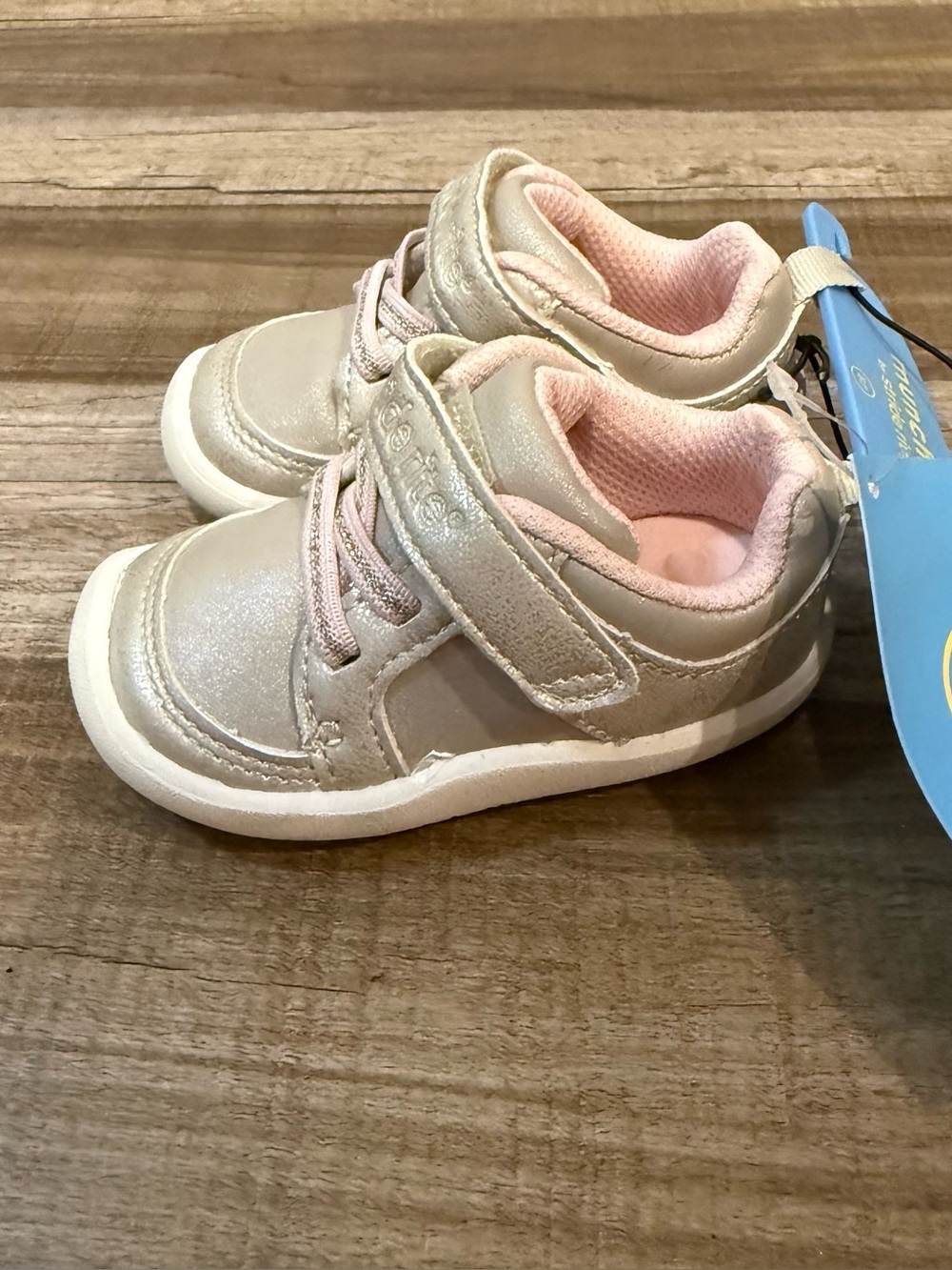 Stride Rite sneakers - Picture 2 of 4